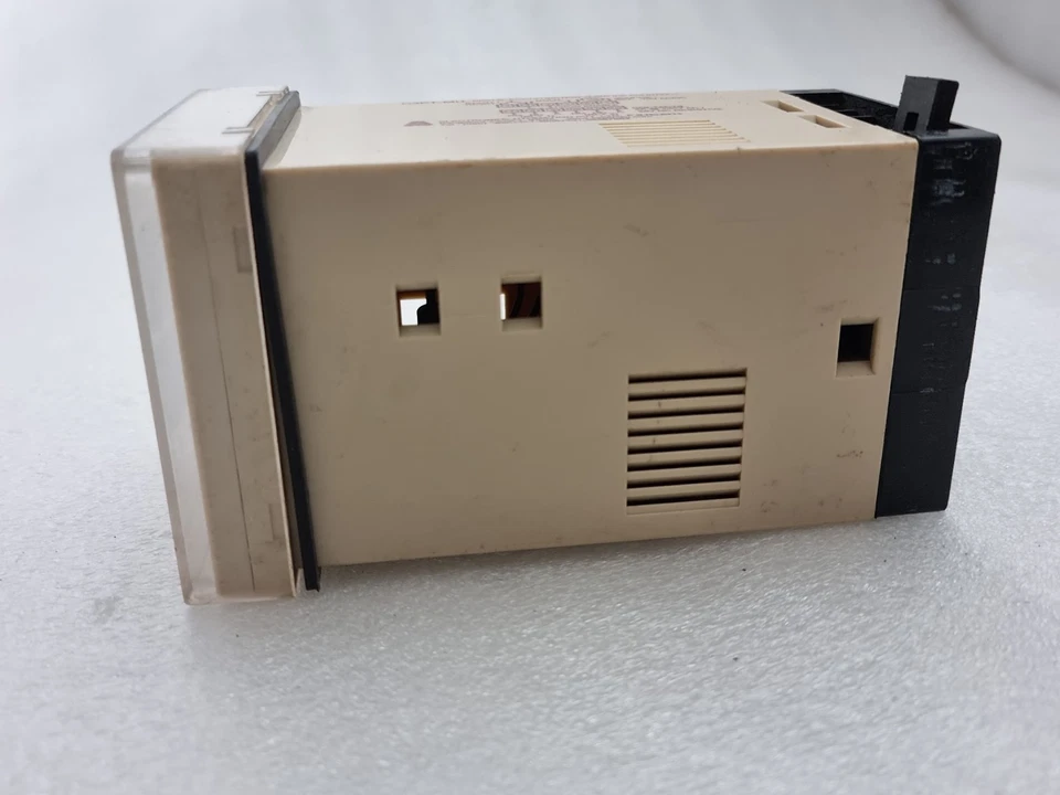 EAPL C3PT-MU DIGITAL MULTIFUNCTION TIMER 85-270V AC/DC (USED WORKING)